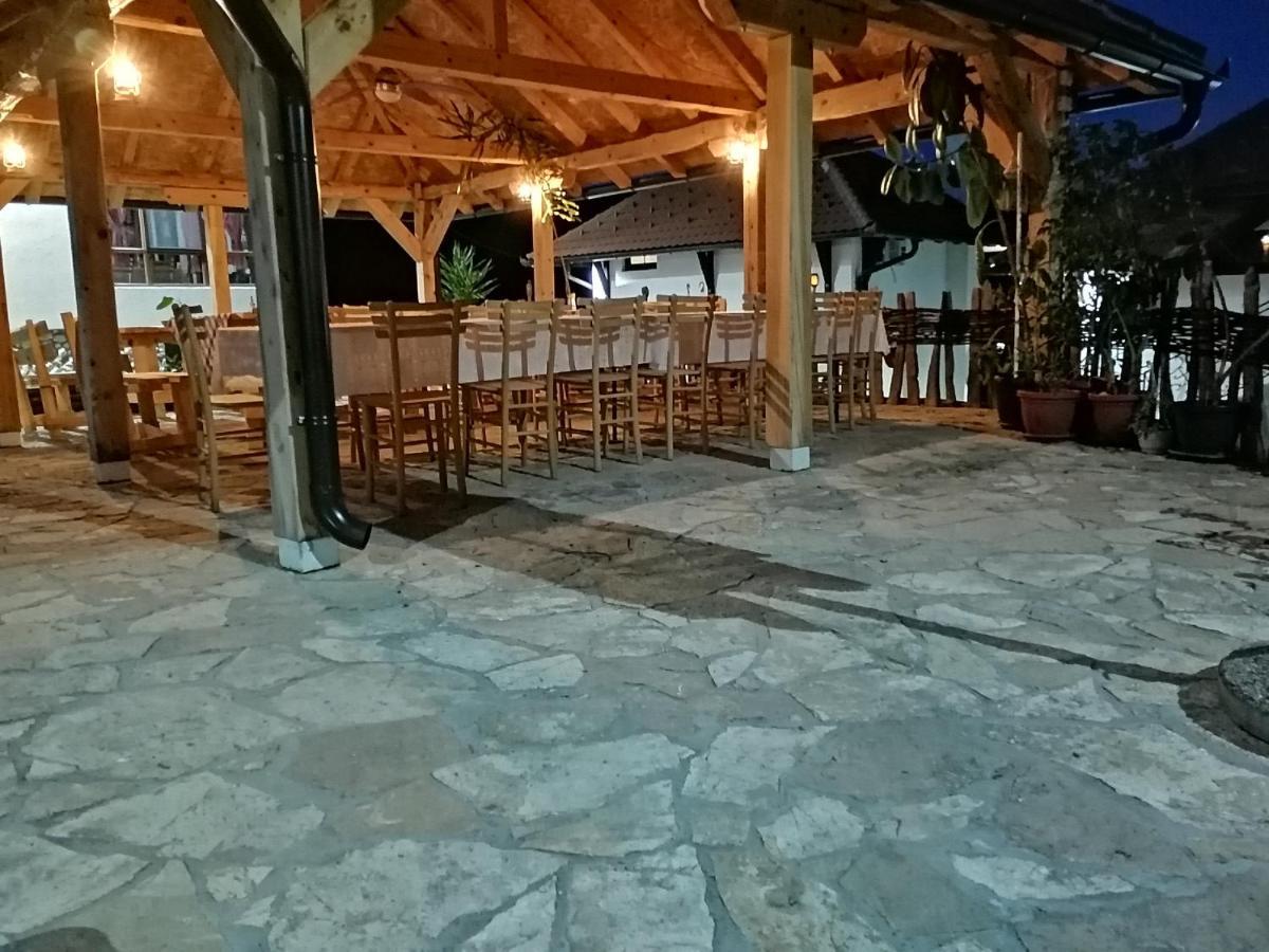 Etno Selo Lelic Panzió Valjevo Kültér fotó