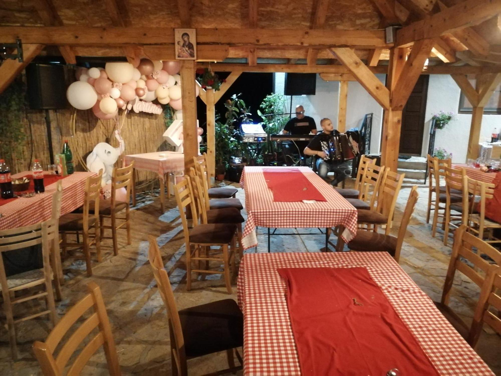 Etno Selo Lelic Panzió Valjevo Kültér fotó
